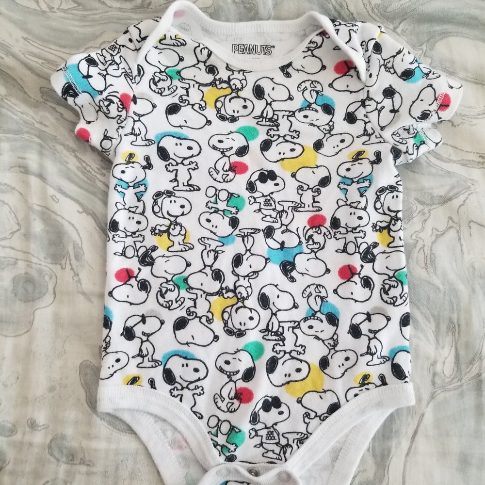Peanut Infant Onesie (6-9months)
